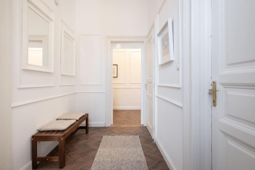 Stylish Apartment In The City Center 부다페스트 외부 사진