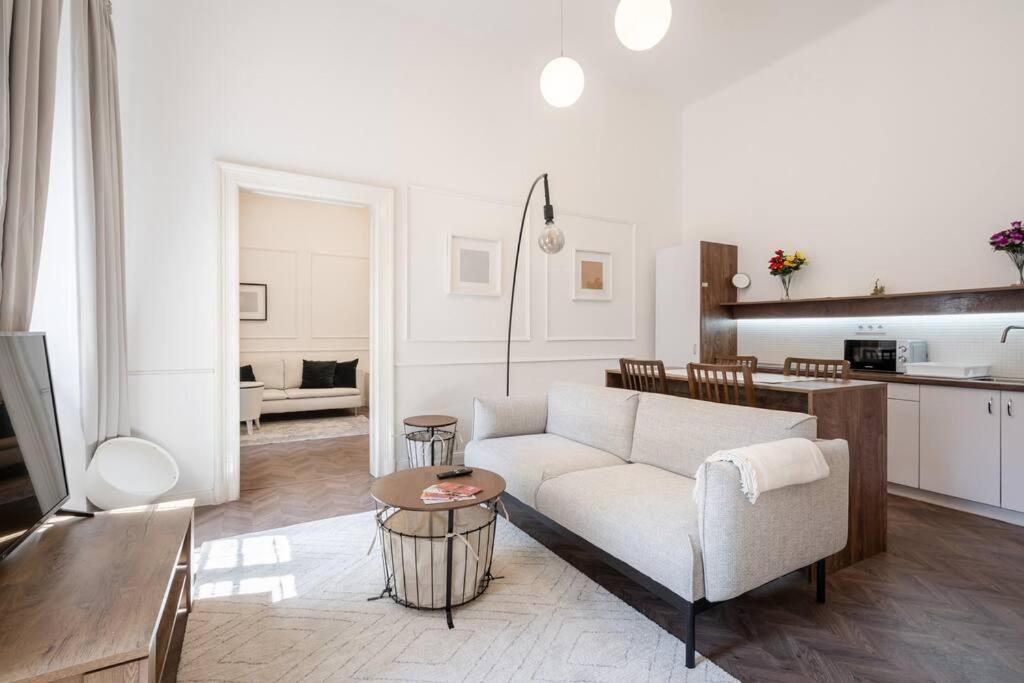Stylish Apartment In The City Center 부다페스트 외부 사진